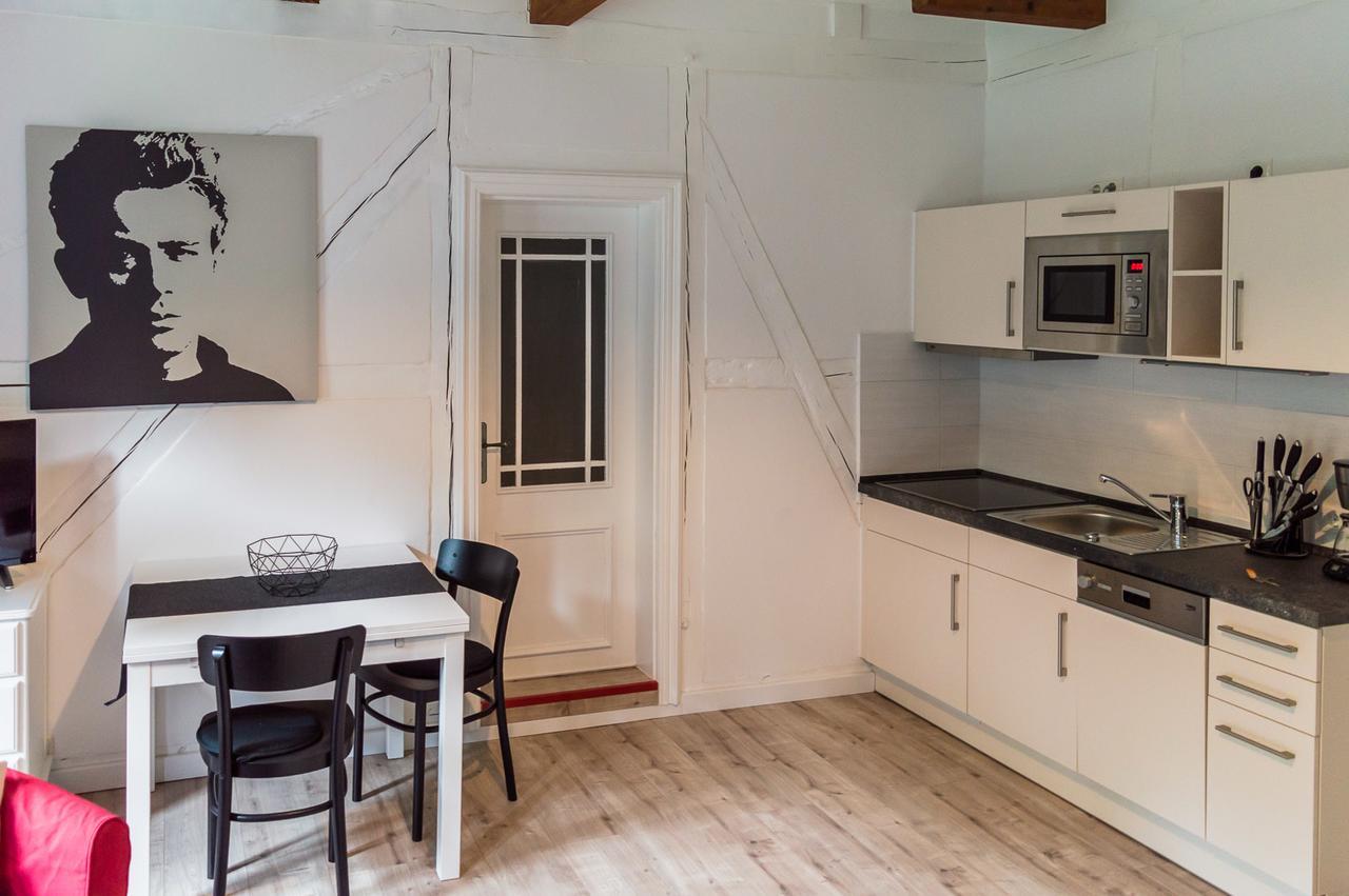 Gutshof Gross Behnkenhagen Appartement Buitenkant foto