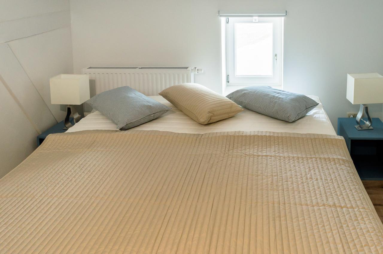 Gutshof Gross Behnkenhagen Appartement Buitenkant foto
