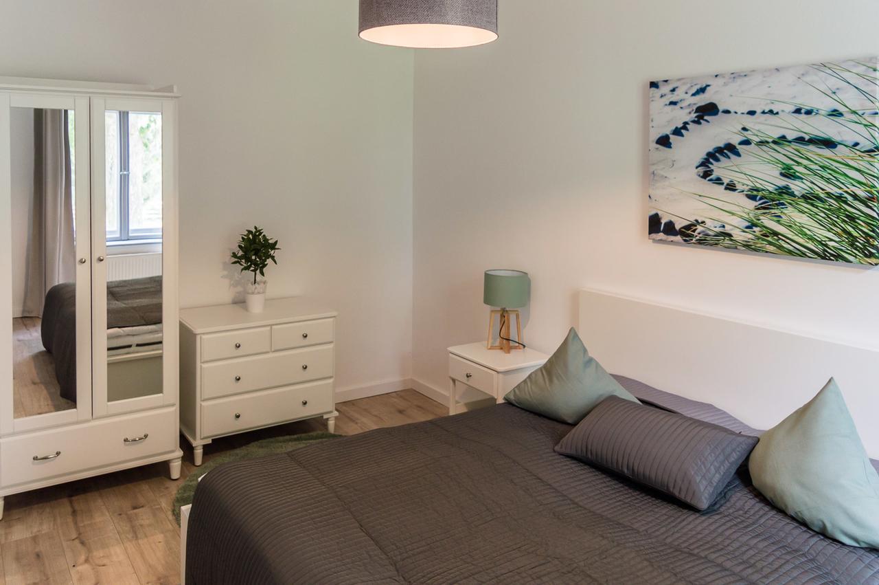 Gutshof Gross Behnkenhagen Appartement Buitenkant foto